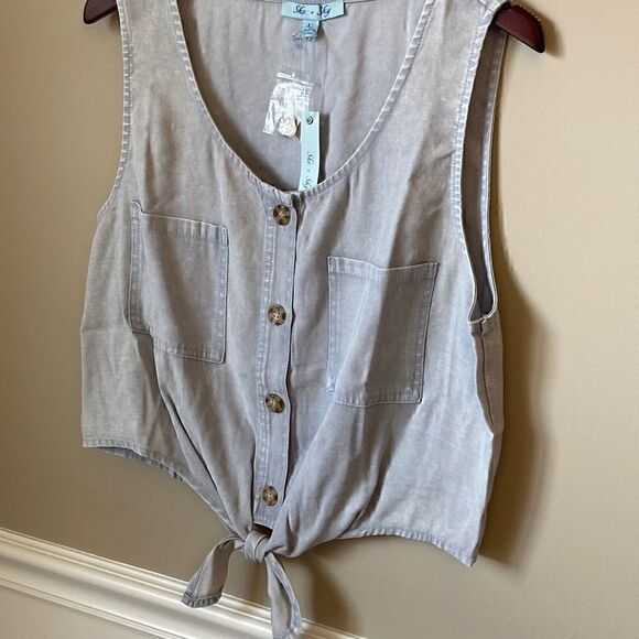 NWT Stone Washed Crop Top - Picture 2 of 8